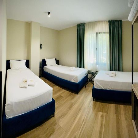 דרמי Gogo'S Boutique Hotel מראה חיצוני תמונה