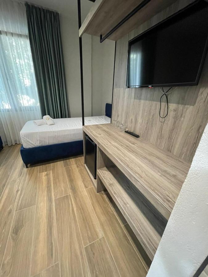 דרמי Gogo'S Boutique Hotel מראה חיצוני תמונה