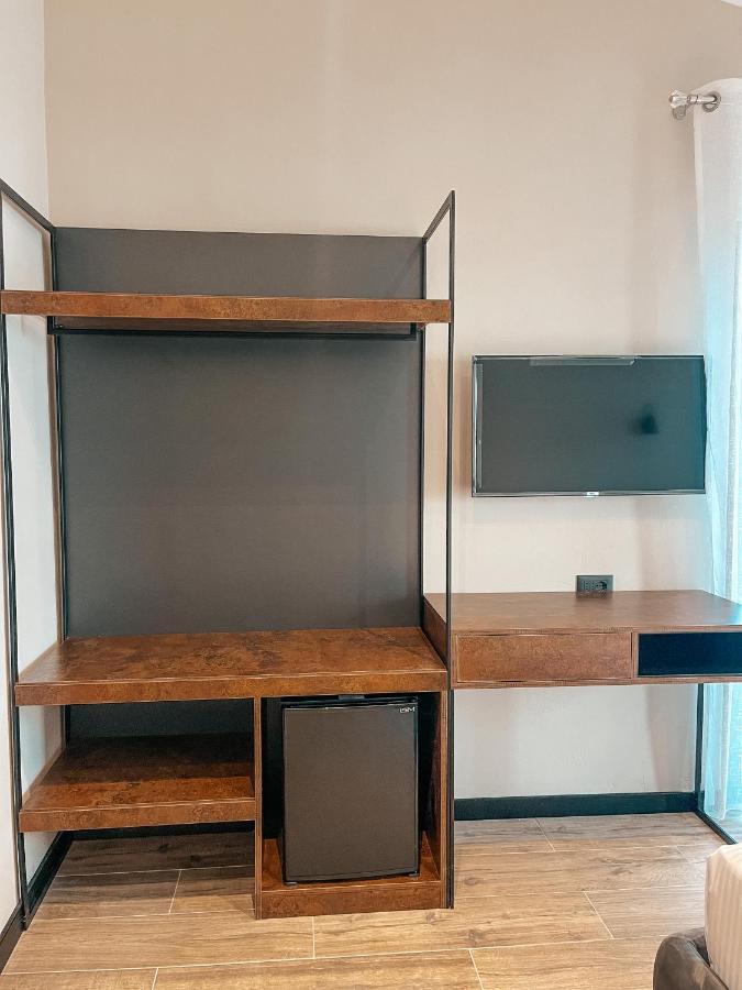 דרמי Gogo'S Boutique Hotel מראה חיצוני תמונה