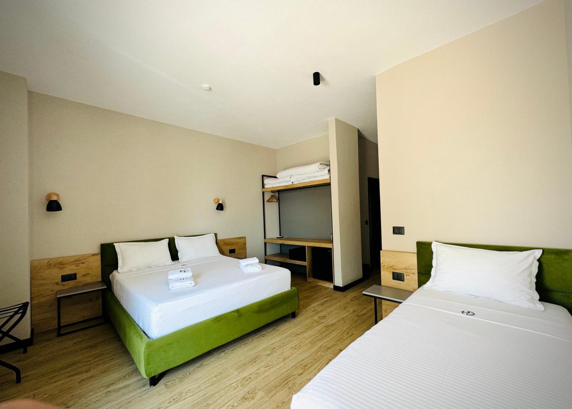 דרמי Gogo'S Boutique Hotel מראה חיצוני תמונה
