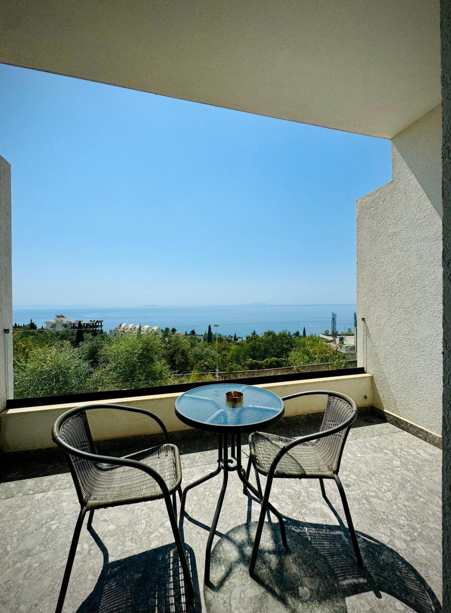 דרמי Gogo'S Boutique Hotel מראה חיצוני תמונה