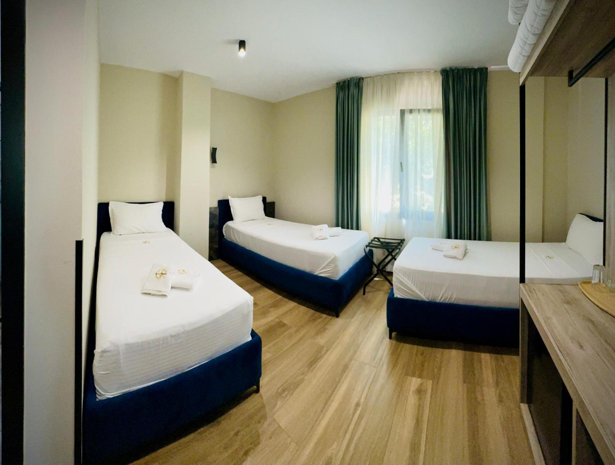 דרמי Gogo'S Boutique Hotel מראה חיצוני תמונה