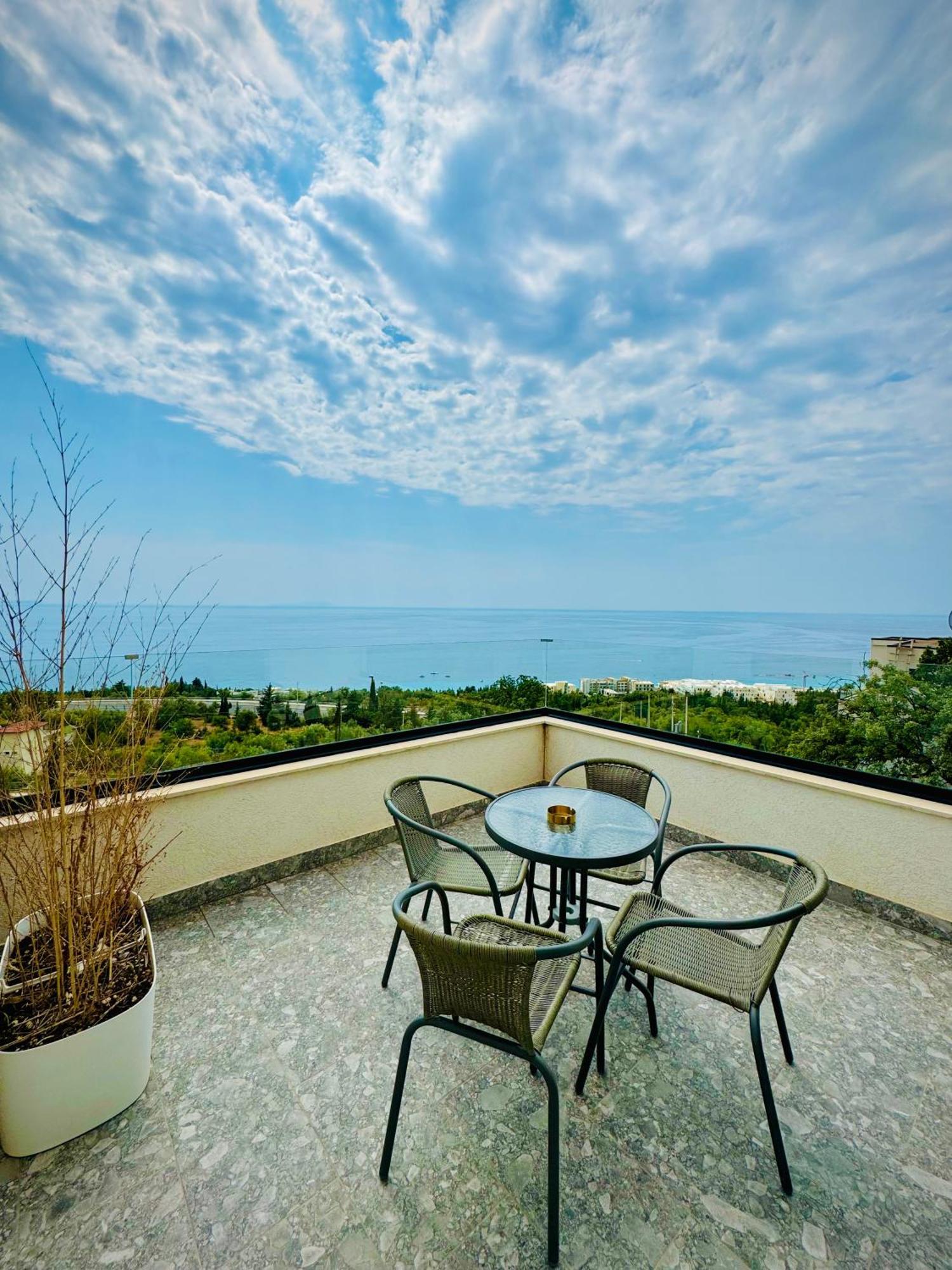 דרמי Gogo'S Boutique Hotel מראה חיצוני תמונה